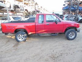 1990 TOYOTA PICKUP XTRA CAB DLX RED 3.0 AT 4WD Z21336